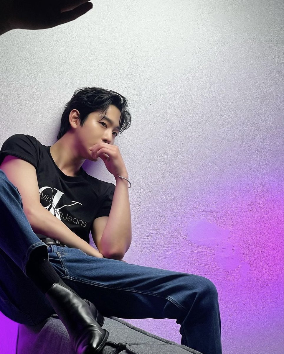 sunflwrecords's tweet photo. 💜 https://t.co/Js3TTITmlH