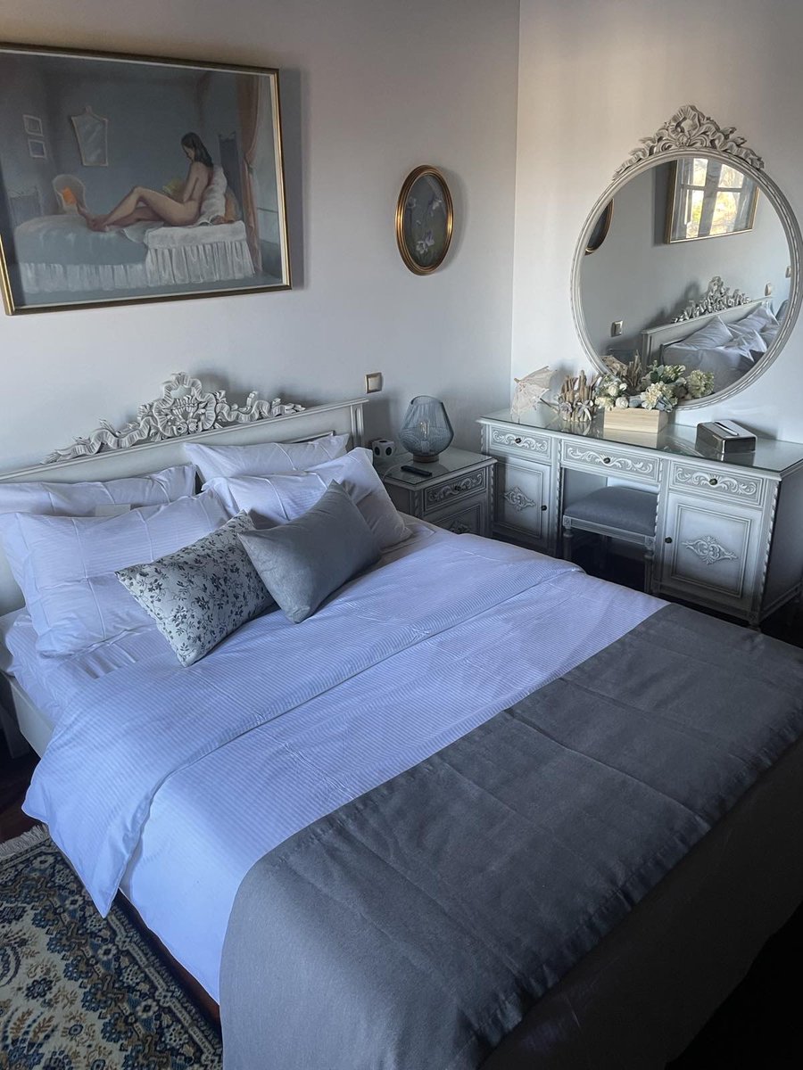 HeleneEcoVilla's tweet photo. It is no surprise that "Helene Eco Luxury Villa" has won several awards for it's interior design, rare works of art and restored antiques contribute to a unique experience. #heleneecoluxuryvilla #bedroom #interiordesign #Awards #Travel #luxury #travel https://t.co/04DcU6X4sC https://t.co/l4hgkmlcVw