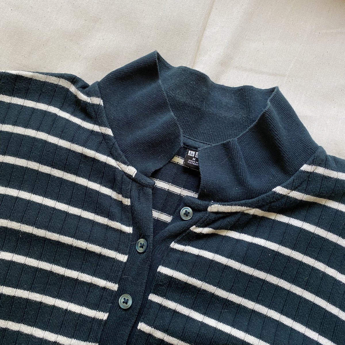 yellowishapp's tweet photo. เสื้อ Uniqlo เนื้อผ้าร่อง ยืดได้ สภาพดีไม่เป็นขุย อก 32”+ ส่งต่อ 150 รวมส่งค่ะ #ส่งต่อเสื้อผ้ามือสอง #ส่งต่อเสื้อผ้า #เสื้อผ้ามือสอง #เสื้อผ้าเกาหลี #ส่งต่อเสื้อผ้ามือ2 #ส่งต่อเสื้อผ้ามือสองสภาพดี #ส่งต่อเสื้อผ้ามือสองราคาถูก #ส่งต่อเสื้อผ้าราคาถูก #��่งต่อ https://t.co/hiyl2d9DvB