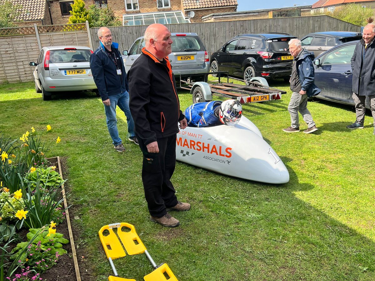 oneninefoursix tweet media