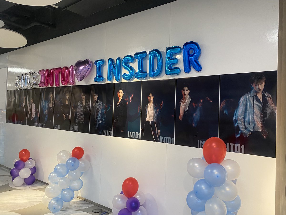 Blackfeel69's tweet photo. INTO1🌐 คนรักพวกแกเยอะมากจริงๆ Insider ไทย รอเจอพ่กเธอเยอะเลยยยย 💖🫶🏻🥹🤏🏻
#INTO1 #OnceINTO1Heart_INsider
#FirstyearwithINTO1 https://t.co/y166oOmyZB