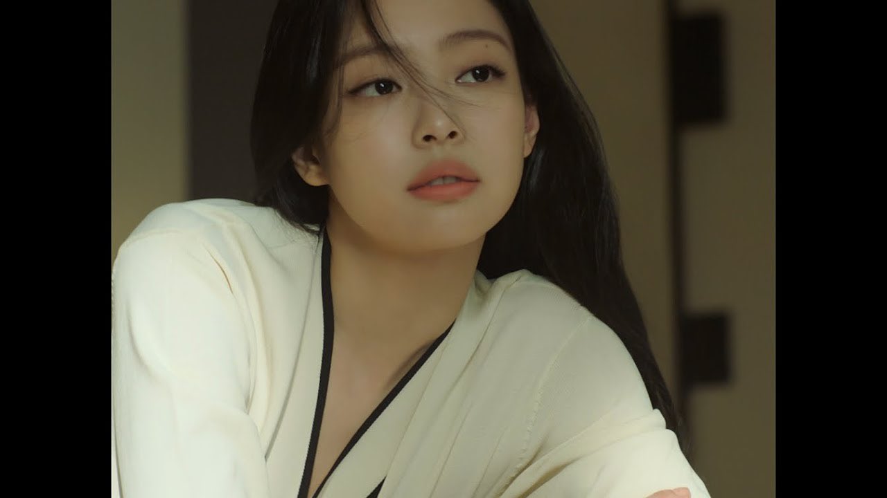 Ren🦋 on Twitter: "RT @JennieDCGallery: 220425 [HERA] 헤라 실키 스테이 파운데이션