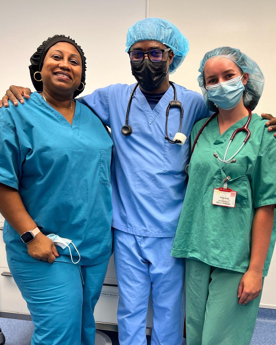 Chloé Scott tweet media