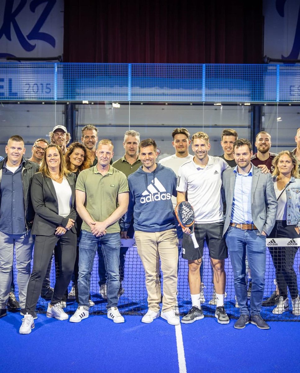 11alexruiz's tweet photo. Enjoying with some sports legends! 🤩
Thank you @padelbouw @trettornsweden for the hospitality, I had a great time! 🤗 I am very happy to see how padel is growing in Netherlands 🇳🇱👏🏽 https://t.co/KMonLnZpMZ