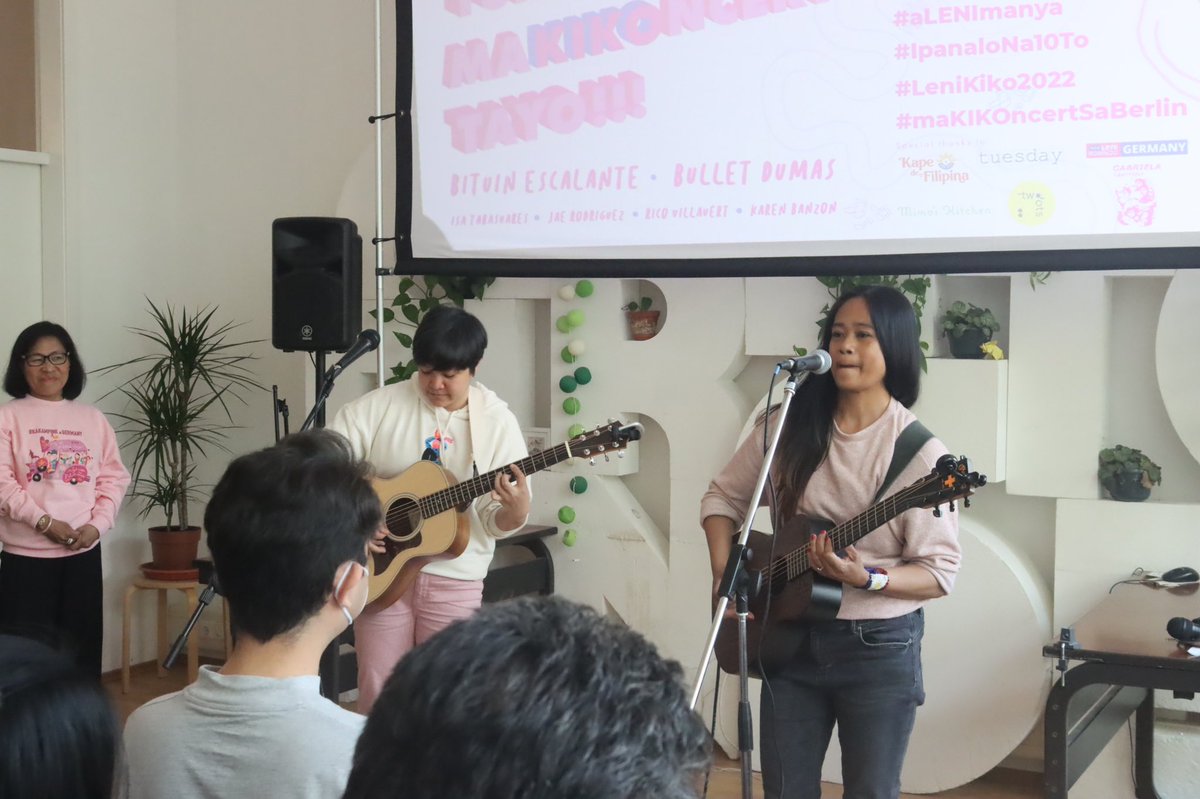 ryanangnews5's tweet image. Organizers hope that their simple activity would provide hope, inspiration &amp;amp; a sense of collective responsibility to achieve the “Kulay Rosas ang Bukas” vision of Presidential candidate VP @lenirobredo and running mate Sen. Kiko Pangilinan. 📸 Team Leni Robredo Germany. @News5PH