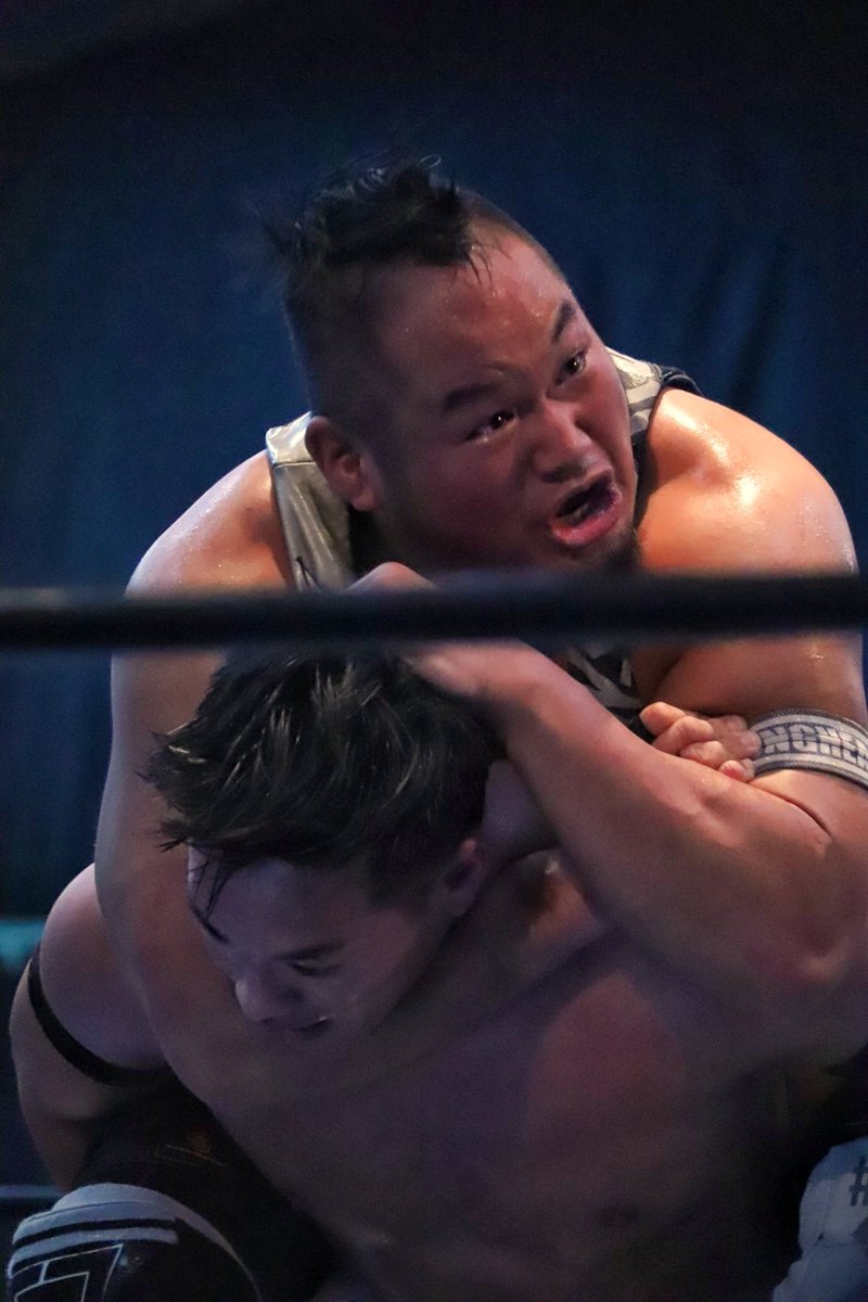 abc_bushi's tweet photo. 2022.4.23 2AWスクエア 全日本プロレス

 #STRONGHEARTS 対決凄かった！
個人的にはセミの時暖房でも入ってるのかと思うくらい暑かった！熱かった！

毎秒カッコよかった

#ajpw
#cc2022
#thawk
#入江茂弘 https://t.co/dMNEiVVQkO