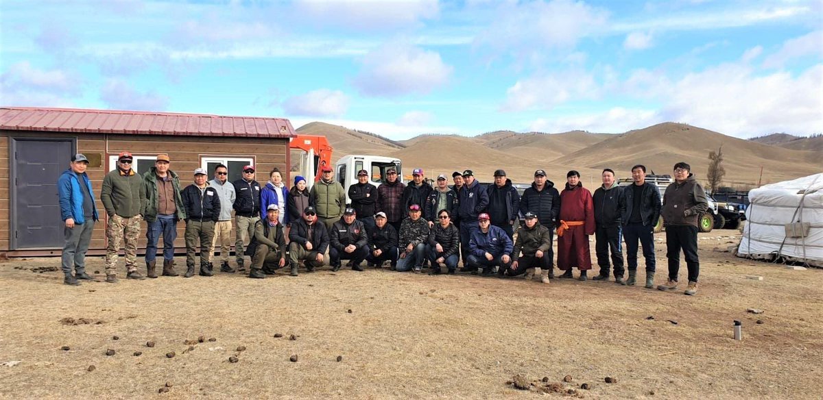 МБЗАСХолбоо БОАЖЯам, JCA Progress болон Туул Ижий сангийн хамтран хэрэгжүүлж буй "MILLION FISH" төсөлд 3 дахь жилдээ оролцон, Спортын мастер Н.Номтойбаярын санаачлагаар төслийн багийнханд зөөврийн сууц бэлдэж гардууллаа. Монгол орны минь загас сая саяаар үржих болтугай. 🇲🇳🐠