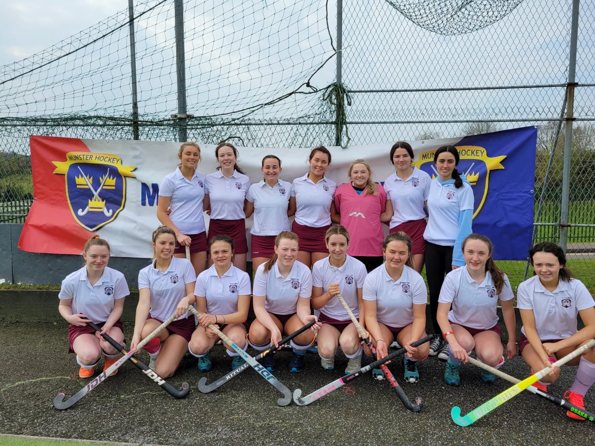 InstaLadies's tweet photo. Munster U18 Girls League Winners, Congrats to all on a great season. 👏 👏 https://t.co/C4Wk3QjXAJ