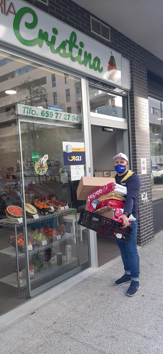 5Matilla's tweet photo. #driverday apoyandonos en nuestra gran red de parcel shop.
Fruteria Cristina mas de 5 años colaborando juntos https://t.co/lKBZSZoCs3