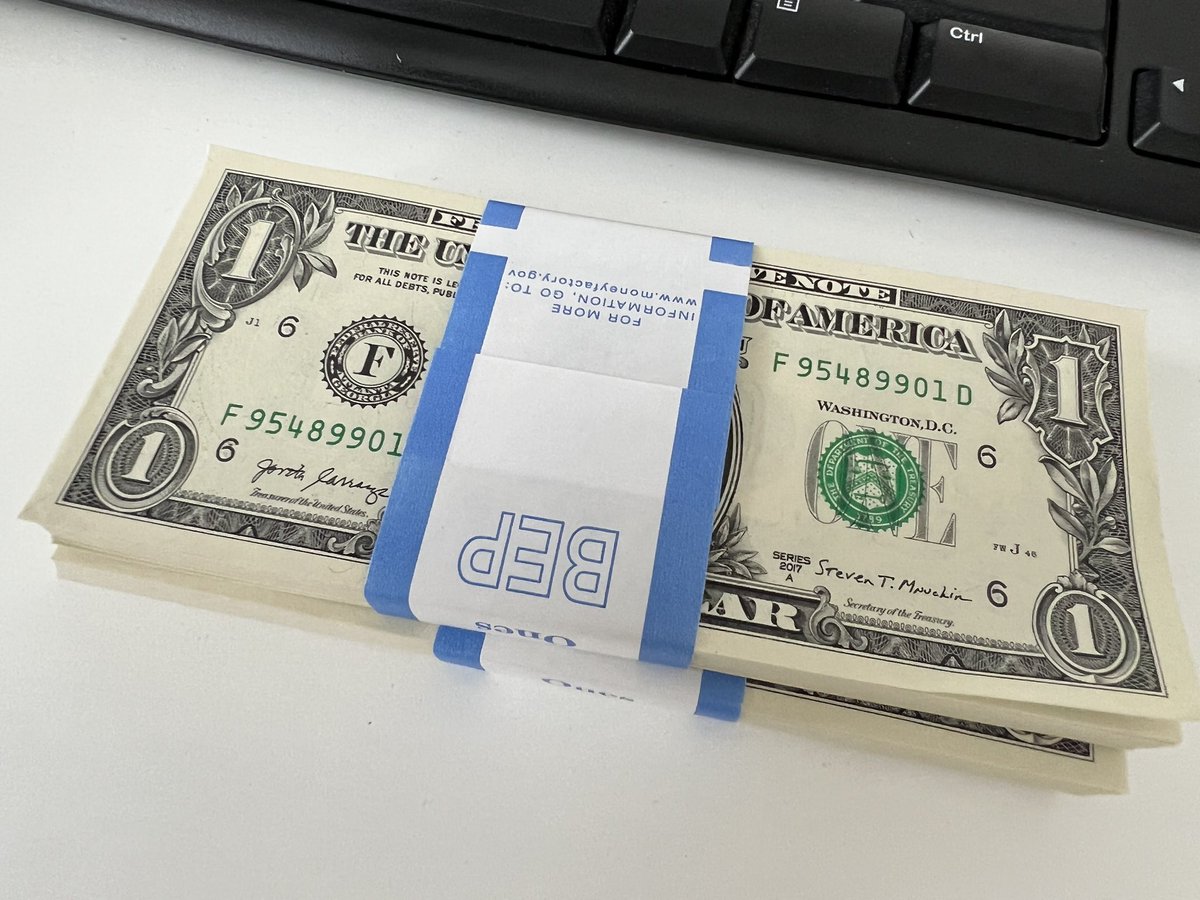 Auntie Pegg tweet media