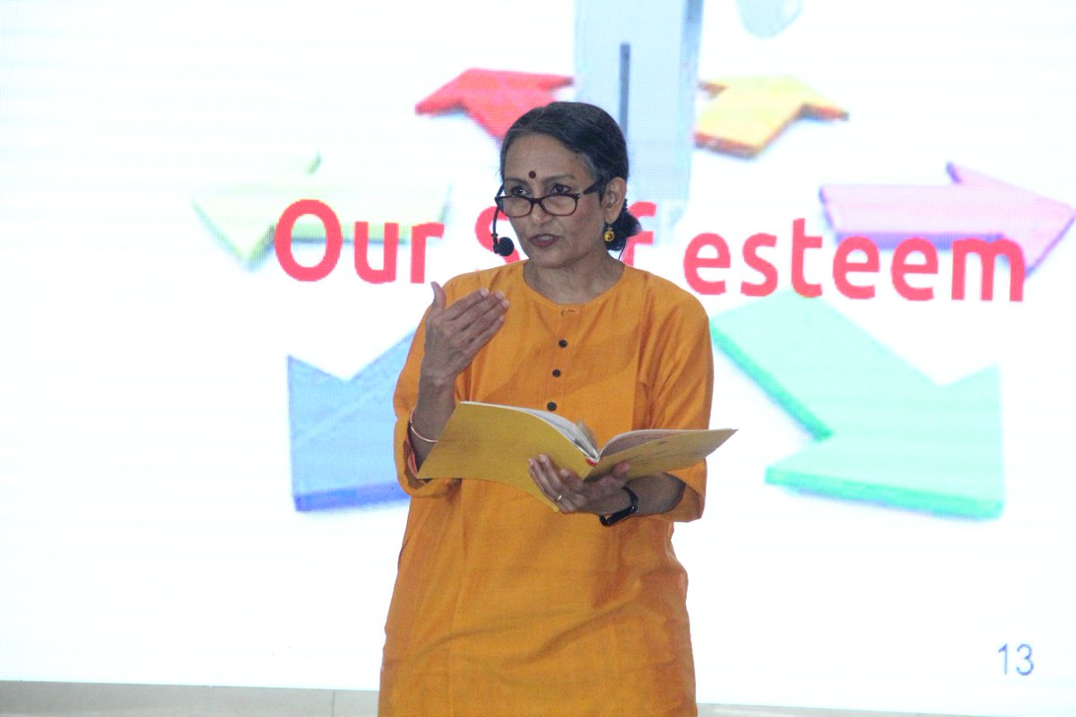SLahartara's tweet photo. Ms.Maya Menon,Founder Director of The Teacher Foundation,  conducted a workshop on Whole School Quality Circle Time with Sunbeam Teachers and Learners. The training was an intensive and very enjoyable 2 days-session based on Jenny Mosley’s Whole School Eco-systemic model. https://t.co/gbLbSQbohT