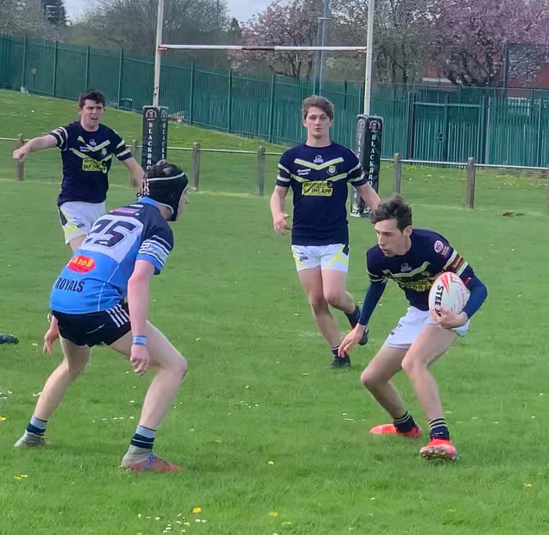 LisaNaylor22's tweet photo. Massive well done Leo Naylor and the ClockFace u18’s on their 48- 4 against brook(Extra well done on your try leo , you played fantastic 💙💛 @ClockFaceMiners #NWC #Rugby #RugbyLeague https://t.co/9I468VfC9j