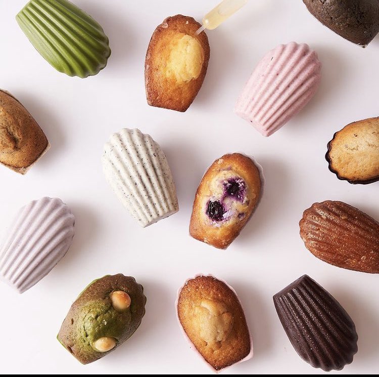 mintraopasO's tweet photo. Souri Madeleines Collection
โดยลูกค้าสามารถเลือกรสชาติที่ต้องการใน 1 กล่อง (จำนวน 8 ชิ้น)
ราคา 649 บาท 💘💘
#sourimadeleines
#mingieee #มาการองของพี่หมิง https://t.co/GHn24RSoKe