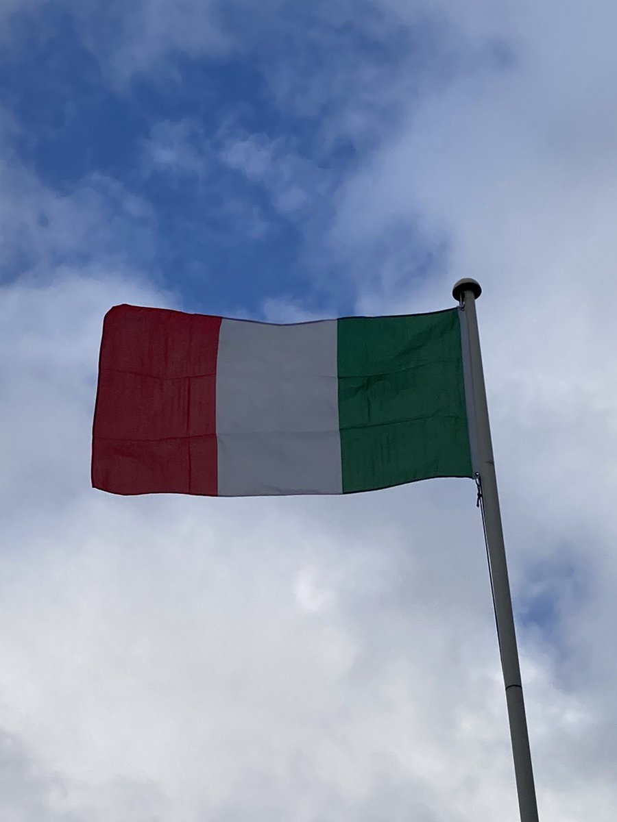 Mike Hannaford tweet media