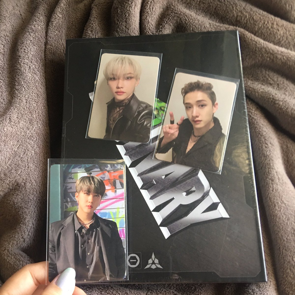 hvihae's tweet photo. β π©#hvimails
hi @Joahaeyo_Ph, my oddinary lim ver came home yesterday π nauna pa yung album kesa sa tracking no. nila sa email, which was sent 3hrs ago todayπ soaper bilis waraheal ππ
im officially an aussie magnet lmaaoo and waah i pulled binnie π€
#JoahaeyoPHFeedbacks https://t.co/CGBNpUQJz2