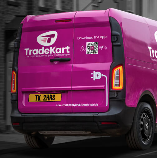 Paint_Centre's tweet photo. Urgently need decorating products to site? We've teamed up with @tradekart_uk the easy way to get products to you within 2 hours! 

#tradekart #decorating #decorator 

Download the app today: https://t.co/YPodYDW9Z7 https://t.co/qkLHLqQCV7