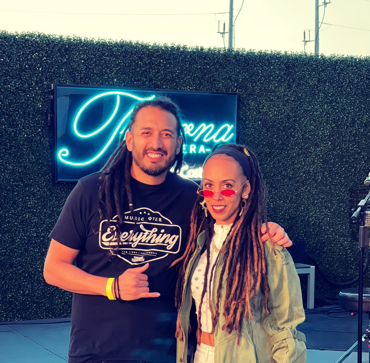 LVROOTS's tweet photo. Thank you @NattaliRize and @LadyReiko! This was one of my best nights in my life! 

Shout out to @TavernaCostera and @NevermoreLV! Love you guys! #lasvegasroots #lvcommunity https://t.co/ILmrmC1Xvn