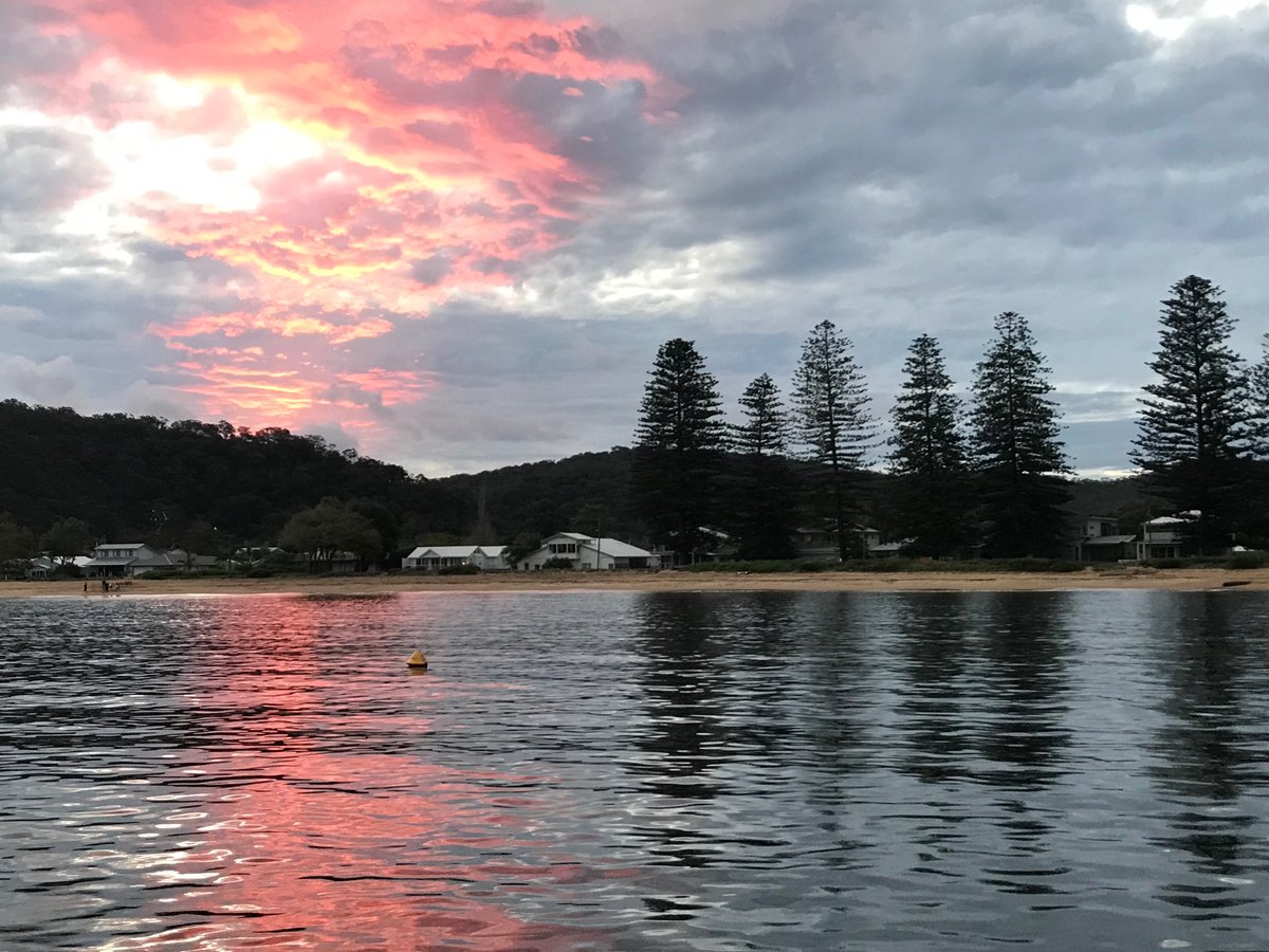 AmberJakeman's tweet photo. #beatifulworld #gratitude #Writerscafe. Wrote 12k words for my new “beach” series “first in series” this weekend and worked out how to restructure the final book in my House of Jewels” series. Do you like to write when on holiday? #writingcommunity #writerslife https://t.co/IHTm0koEIb