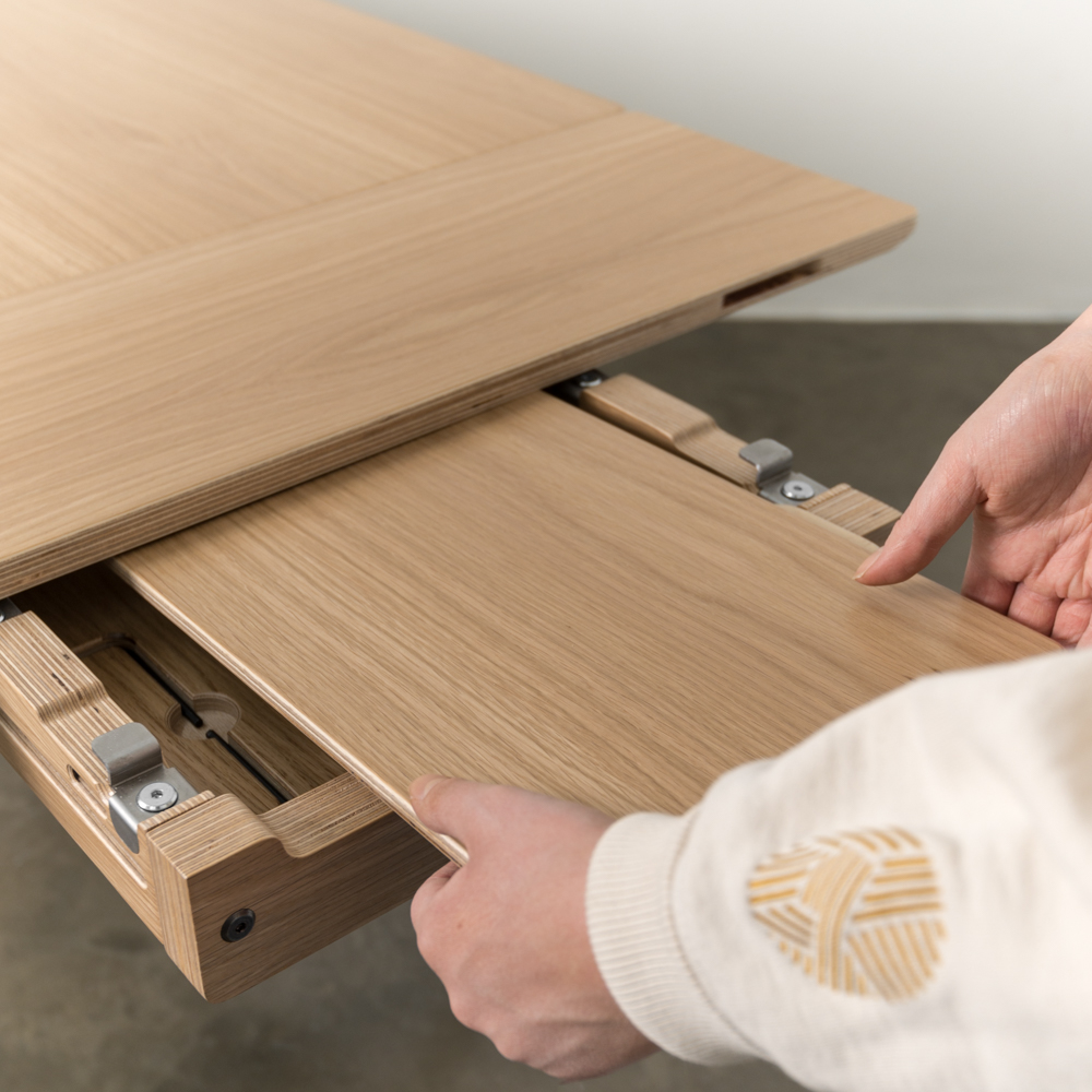 thegrainteam's tweet image. One of the classic problems people find with #extendingtables is where to store the leaves. 

Our solution was to create a table which stores these extra sheets of wood within the table itself. 

Learn more over on our website👇
grain.co.uk/furniture/bren…

#GrainTeam #ProductDesign