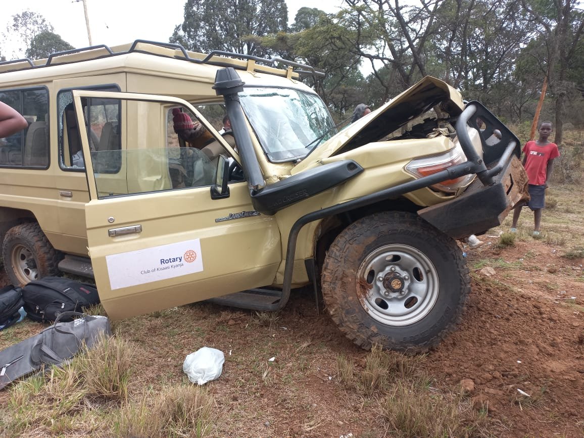 978KazoFM's tweet photo. #KazofmUpdates
Ugandan Rotaract President dies in accident in Kenya
It's alleged that on Saturday, the deceased identified as Ronald Tashobya & 6 others were on their way to attend #97DISCON, when their Landcruiser Safari vehicle reportedly fell off a cliff after failing to brake https://t.co/ptdF9nv4EE