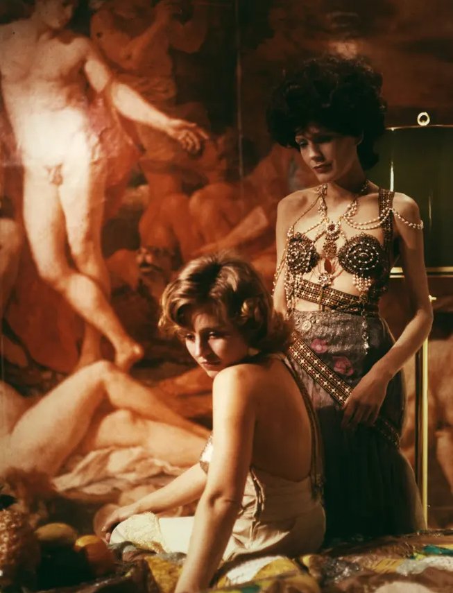 TylskiA's tweet photo. "L'accession à la dignité esthétique de l'idée minoritaire a fait sans doute la grandeur d'un Fassbinder dans les années 70: les jeunes, les femmes, les pédés, les immigrés, etc." (Serge #Daney, 'L'Exercice a été profitable, Monsieur', @editionsPOL) https://t.co/5zoS1oQLI5