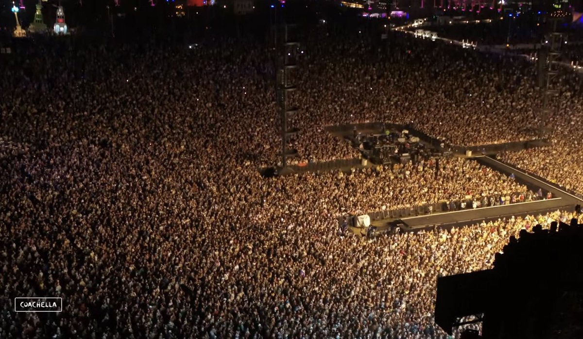 The crowd during @TheWeeknd’s set at #Coachella tonight.