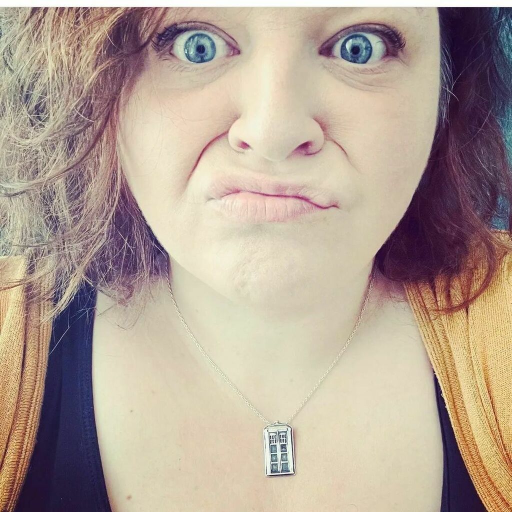 DawnGillDesigns's tweet photo. I think you'll find....the best thing about Mondays is customers who morph into online pals
Thanks to @saystheactualsara my week may already have peaked π π
#DGDInTheWild #DGDShiny #ooooiiieeeeoooo #TARDIS #shopIndie #ShopSmall
#DGDSelfie https://t.co/iGQEpTCR40