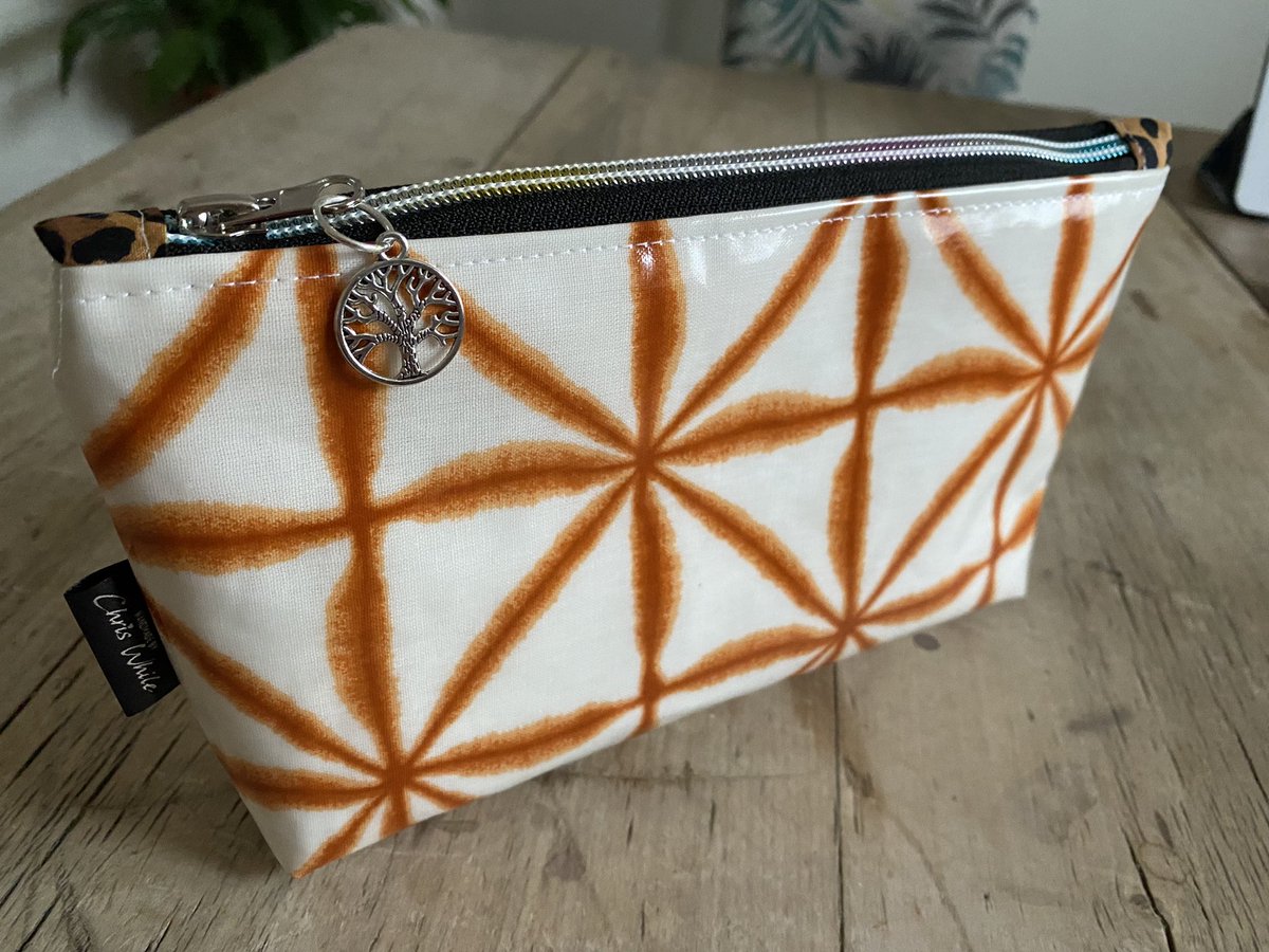 Chris While Designs tweet media