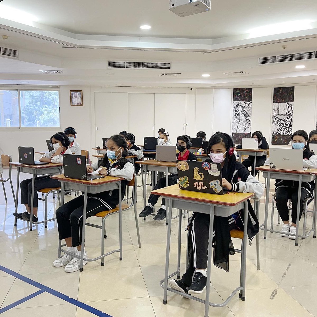 ASPSDubai's tweet photo. At #ASPSdubai we focus on students learning through experience and here is another great opportunity.

Selected students from Year 6 and 7 attended an online orientation for #Diplomathon 2022 by co-founders Mr. Hridhay Bhatia and Ms. Niyyati Khanna. https://t.co/BpuNED8wjt