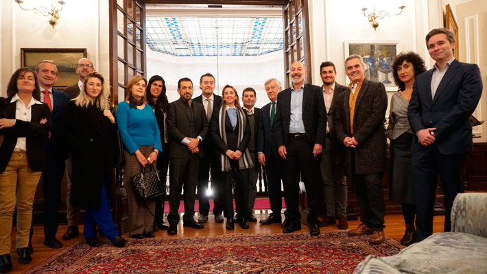 DircomNorte's tweet photo. 🟢Miguel Zugaza: "La ampliación del @museobilbao,  Bellas Artes de Bilbao, exigirá una ingente tarea de comunicación para posicionar su colección de obras de arte"
✅https://t.co/AnA1VpiOma

#AlmuerzosDircomNorte #ConoceDircom #Asociacion  #Comunicacion https://t.co/qrA3Aqcdnb