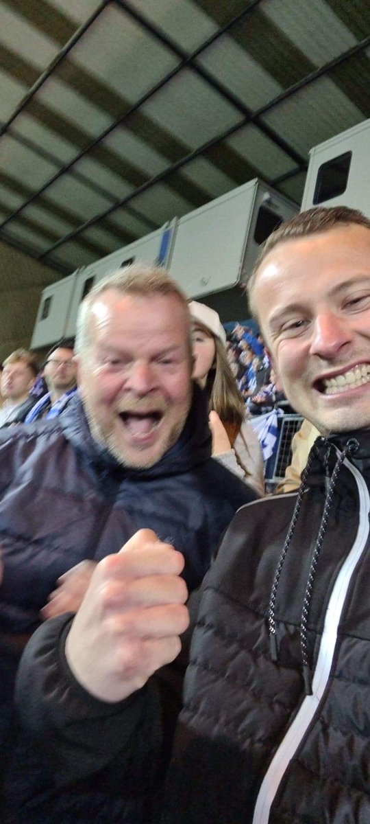 KTID32's tweet photo. @DavidDownie71 Same here 🔵⚪️🔵 https://t.co/HTKCU5GZ9U