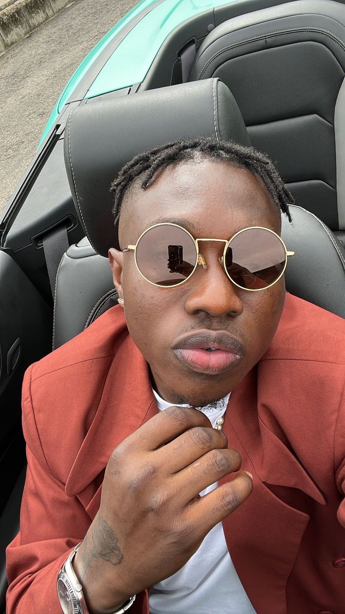 #WorldPresident 🌎 (@zlatan_ibile) on Twitter photo 