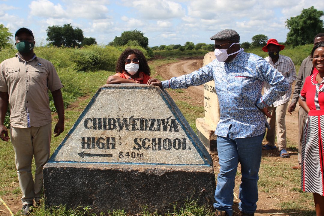 BitiTendai's tweet photo. The Hlengwe Shangaan Community of Chilonga in Chiredzi is under renewed attack from the regime &amp; #Dendairy who are determined to take over their land.2compliant headman have been appointed as Chiefs&amp; same are working in cohorts with regime against the Hlengwe. Let’s #SAVEChilonga https://t.co/2Di2ECh5Ae
