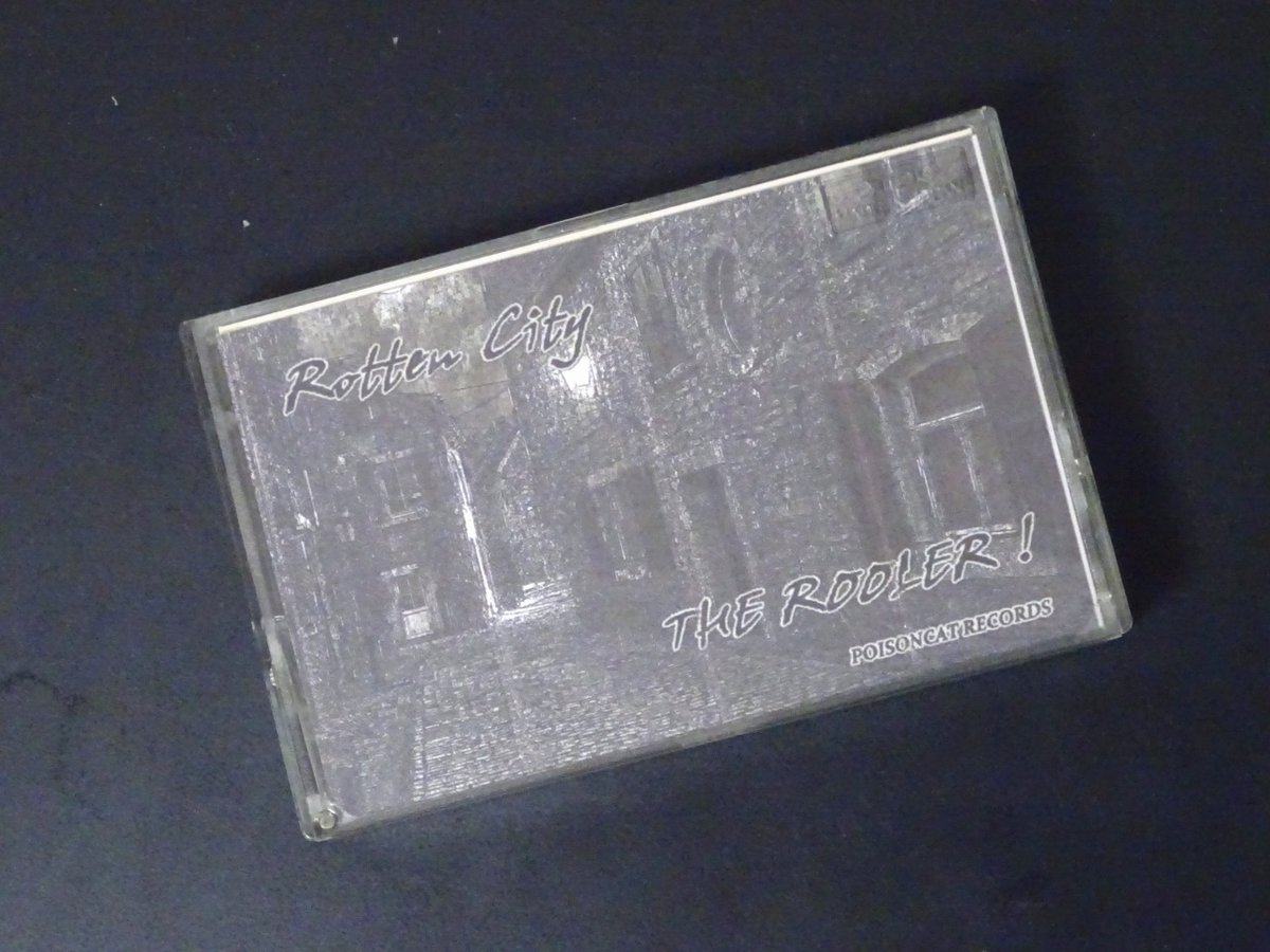 RoolerThe's tweet photo. 1992年12月25日サードアルバム『ROTTEN CITY（ロトゥン・シティー）』リリースしました。
『ROTTEN CITY』は、MTRで作成した音源11曲を収録したデモテープ（カセット）です。

#TheRooler #ザルーラー https://t.co/f5wqAXSd3P