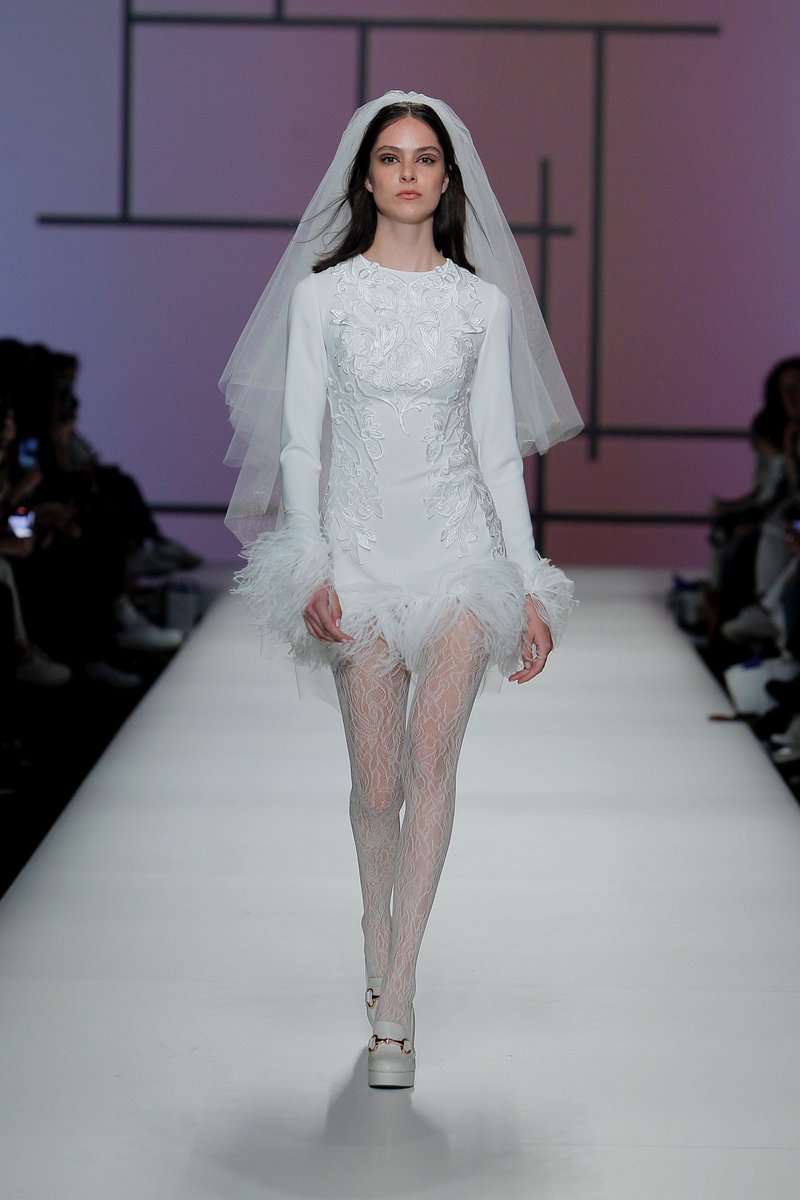 yolancris's tweet photo. A new women, a new bride &amp; a new generation. This is the “NEW GENERATION OF SHE 2023” a collection dedicate to all the anti brides. Which one is your favorite look? https://t.co/BZTVchVHac #antibride #newgeneration #yolancris #madeinspain #bridalweek #fashionshow #isaidyes https://t.co/p9aGQ7fBz1