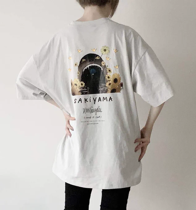 コラボTシャツの購入ご報告嬉しいです!ありがとうございます🙏
かわいくて早速個人的にも着まくってます
カラー沢山あるので良い〜

着画は168cm Lサイズ(ブラック・アイスグレー) 