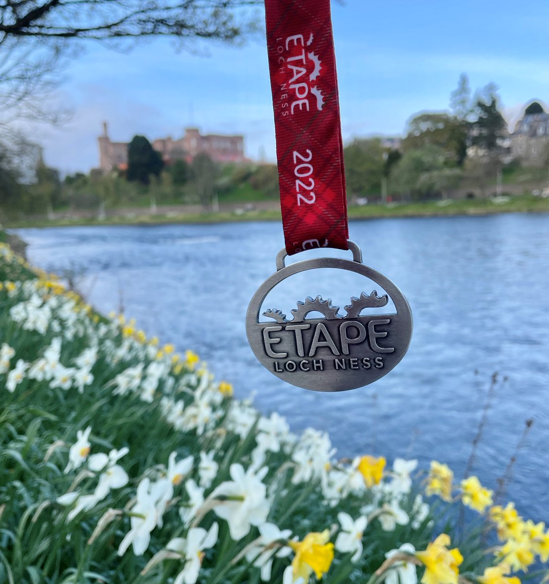 #MedalMonday… Time to show off the bling! 

So how's everyone feeling this morning after all your fantastic achievements yesterday? 

#etapelochness #ridelochness