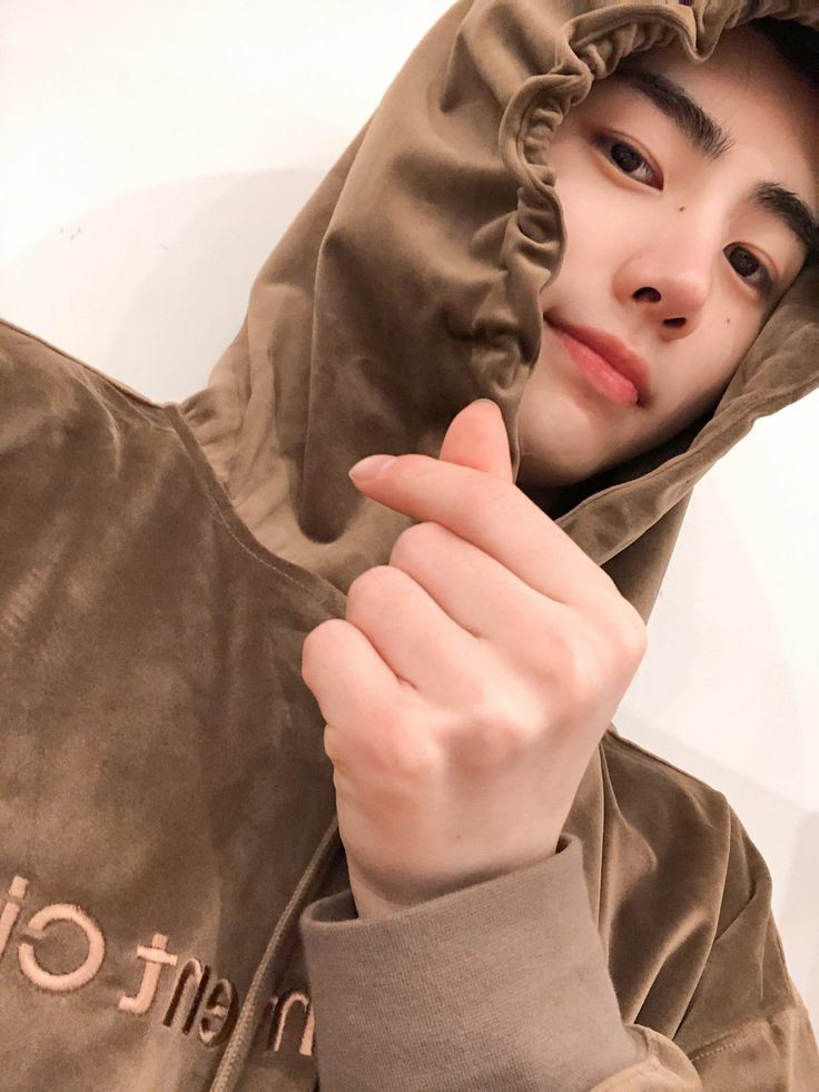 pshbrand's tweet photo. RETWEET FOR SUNGHOON'S BRAND REP

엔하이픈 성훈  #엔하이픈_성훈 #SUNGHOON 
#ENHYPEN_SUNGHOON #성훈 @ENHYPEN_members https://t.co/s06mAZ3tpz