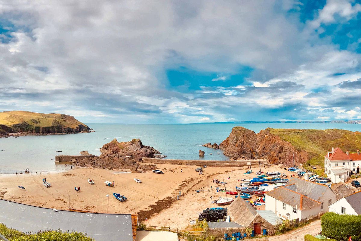 TasteBudsMag's tweet photo. The Cottage Hotel in Hope Cove are offering the chance to win a Champagne dinner for two to celebrate Devon Restaurant Month. Further details here: https://t.co/4Ku5ez8PML @CottageHotel1 https://t.co/IsIkCQwhgx