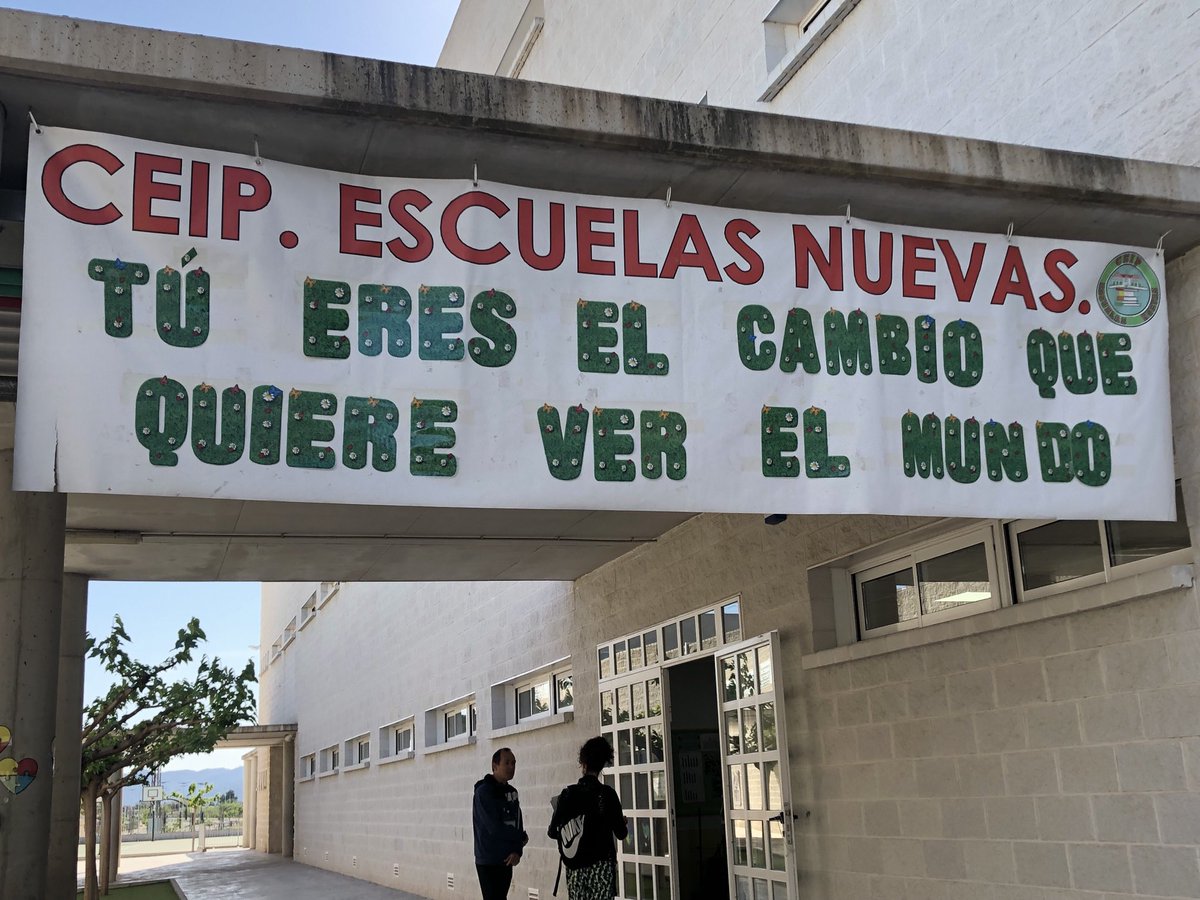 Visita del ⁦<a href="/CeipToralVados/">CEIP Toral de los Vados</a>⁩ de #Leòn al @CeipEscuelasNuevas de El Palmar #Murcia ⁦<a href="/sifopcarm/">SIFOP CARM</a>⁩ ⁦<a href="/fundacionbotin/">Fundación Botín</a>⁩ ER Educación Responsable ⁦@SADMurcia⁩ ⁦<a href="/CPRRegionMurcia/">CPR Región de Murcia</a>⁩ ⁦<a href="/CSFPJCYL/">CSFP</a>⁩ <a href="/educarm/">Educarm</a>