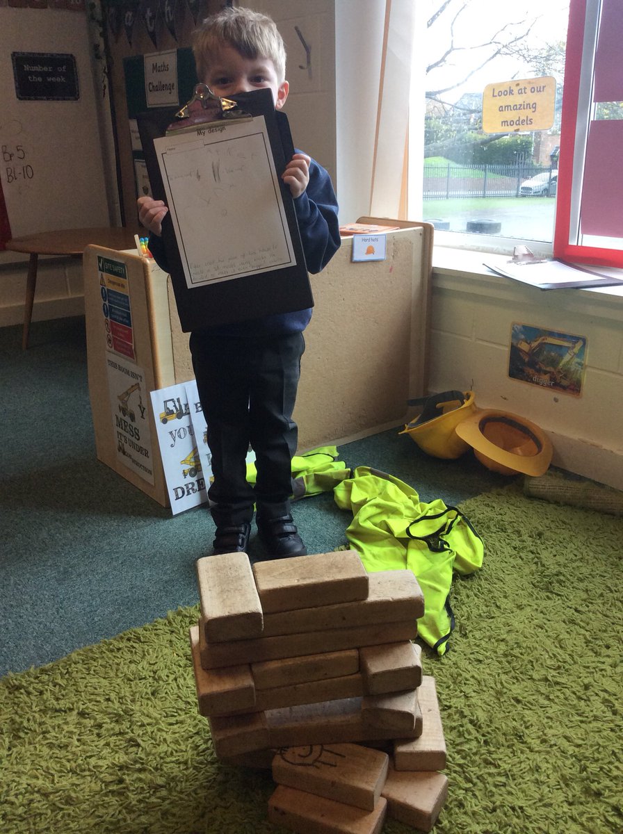 ASA_FS1's tweet photo. We have been designing and making this morning. A design of a house was drawn and then created using bricks. #ASADTech https://t.co/WhEit7fdXj