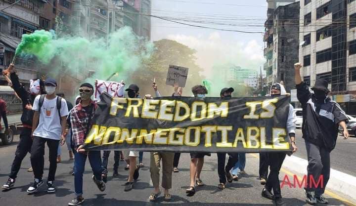 GenStrikeCom's tweet photo. ⚡️ရန်ကုန်တွင် "Freedom Is Non-negotiable"ဟူသောဘန်နာကိုင်ဆောင်၍ စစ်အာဏာရှင်ဆန့်ကျင်ရေးပျောက်ကြားသပိတ်ပြုလုပ် 

ဧပြီ၂၅ ၊ ရန်ကုန်

#KYSC #ABFSU #GSC 
#whatshappeningnowinmyanmar

https://t.co/t0c7nCfUUh https://t.co/sroRBFyedp