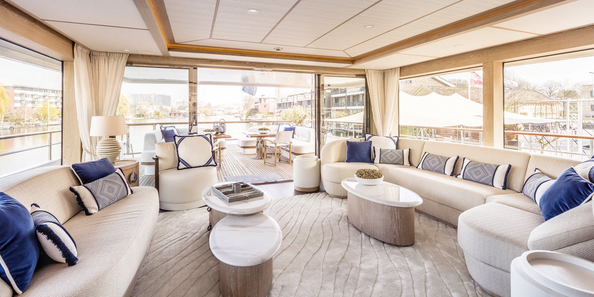 SHIFTING SANDS – 36M CALYPSO I SUPERYACHT BY SYLKA CARPETS AND RUGS

thedesignawards.co.uk/international-…

@sylka_carpets are shortlisted for Flooring Award in  The International Yacht &amp; Aviation Awards 2022.

#yachtinteriors #carpet #rugs #handtufted #rugdesign #productdesign #luxurydesign