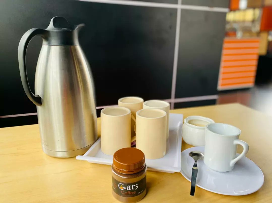 GarzCoffee's tweet photo. Let's get lost in a world of books, coffee and rainy days☕☕ https://t.co/jlCAYcg1xP
