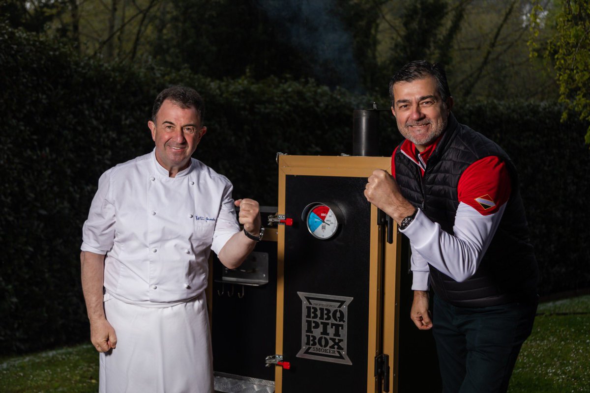 KispestD's tweet photo. El reconocido 12 estrellas Michelin, Martín Berasategui entra al mundo del humo con su BBQ PIT BOX.
Y tu ya tienes un BBQ PIT BOX? 
Contáctanos:
https://t.co/ApQK1GLe1r https://t.co/3dlVdBznTk