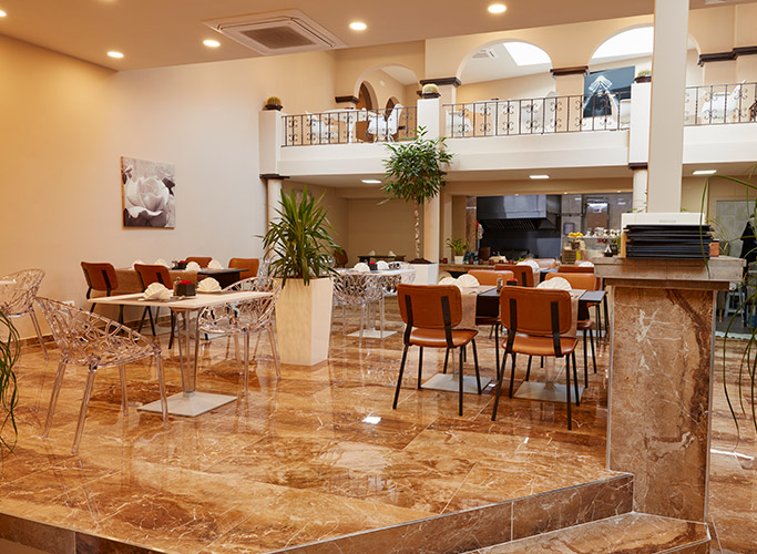 AlteregoD_nl's tweet image. @AlteregoD_nl u met trots over de inrichting van het prachtige #restaurant XHO 🍽️, gelegen in het hartje van #Luik. Meerdere zalen, meerdere sferen ... Een uitdagend project! ➡️ ow.ly/FnFk50I9hl9