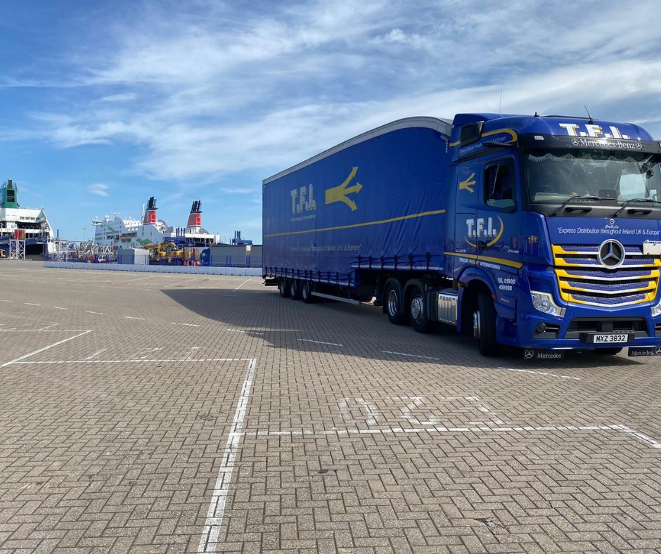 TrailerFreight's tweet photo. In need of an express delivery services? 🚚

Get in touch with Trailer Freight today, your local, reliable delivery freight service!
Have a great week all!

📞 01902 409988
📧 info@trailerfreight.com
💻 https://t.co/cZKhFA0Sxd

#pallets #palletracking #distribution #delivery https://t.co/zsBWjtfdsC