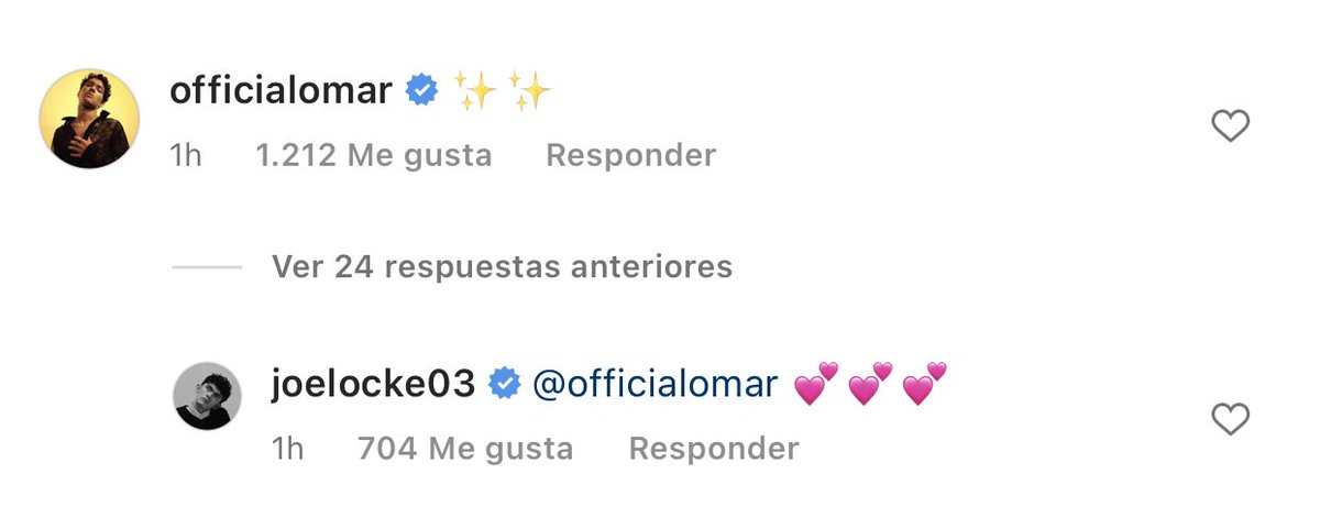 youngroyalsint's tweet photo. 💬| Omar y Joe Locke interactuando recientemente en los comentarios de su último post https://t.co/zYCyVprWTP
