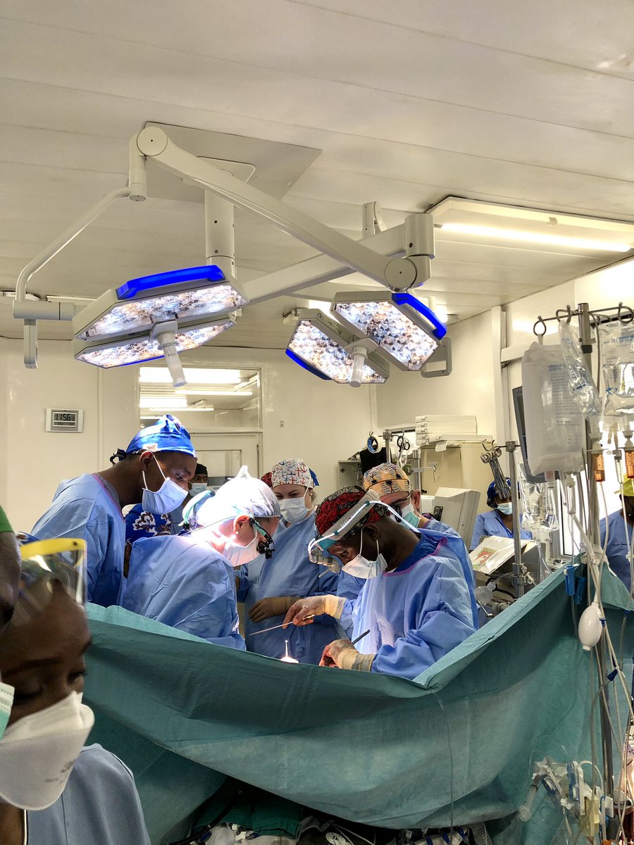 This entire week, Team Heart Rwanda will be working with our team in cardiothoracic surgery to treat patients with rheumatic heart disease through surgery. Currently, Dr. Amy Fiedler, Dr. Maurice Musoni and their teams are conducting a mitral valve replacement surgery🫀