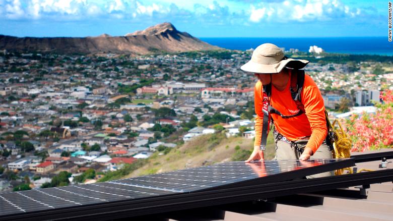 CornellEng's tweet photo. "We expect Honolulu to have high installed levels due to high electric costs and plentiful sun, but that Burlington, Vermont, is on the list demonstrates that this is a technology for every city and every state."
https://t.co/Z5z7d2ex1W https://t.co/Qboo85BKDC